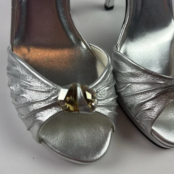 New in box Stuart Weitzman silver “Single” platform ankle strap crystal detail 6 - Picture 3 of 10